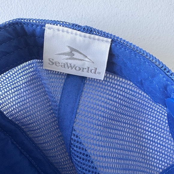 Sea World Authentic Blue Ball Cap Adjustable Trucker Hat Theme Parks - Picture 3 of 5